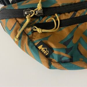 REI Co-op Trail 2 Print Waist Fanny Pack